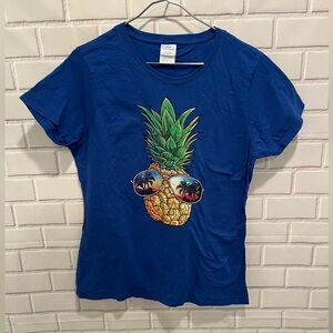 PORT & COMPANY women pineapple blue t-shirt/size M